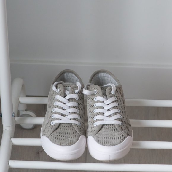 Rag & Bone New York Standard Issue Perforated Leather Sneakers - Picture 8 of 9